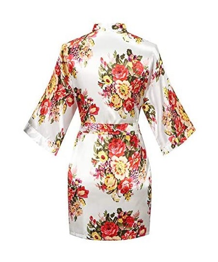 Robes Women's Floral Satin Robes Bridesmaid Short Kimono Bathrobes for Wedding Party with 2 Side Pockets - White - CU18OQLGQ8E