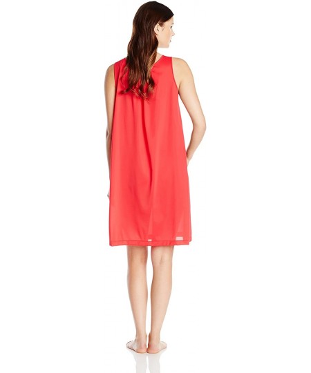 Nightgowns & Sleepshirts Women's Petals 40 Inch Sleeveless Waltz Gown - Red - CP115RINMYN
