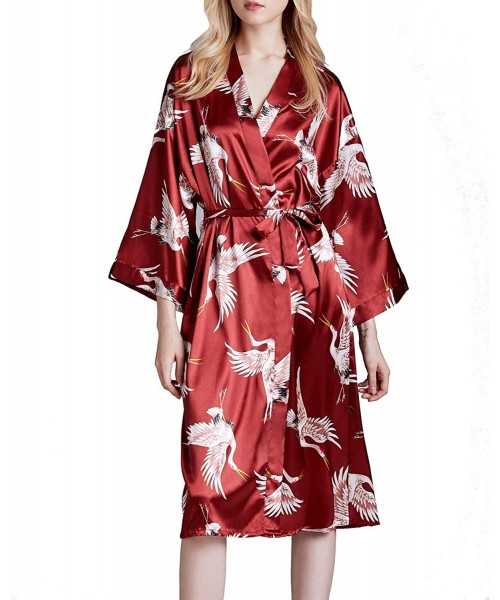 Robes Women's Kimono Robe Satin Nightwear Pink Bathrobes Loungewear for Bridesmaid Bridal Shower Ladies Gift - Burgundy - C41...